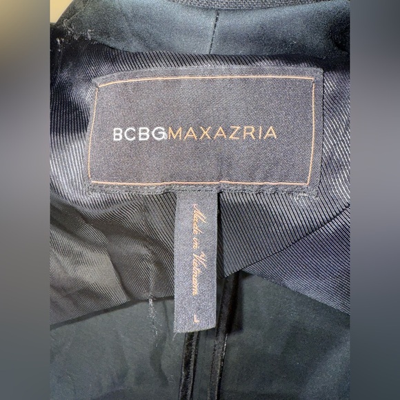 BCBGMAXAZRIA Black Satin Lapel Blazer Cropped Open Front Jacket- Large - Picture 9 of 11
